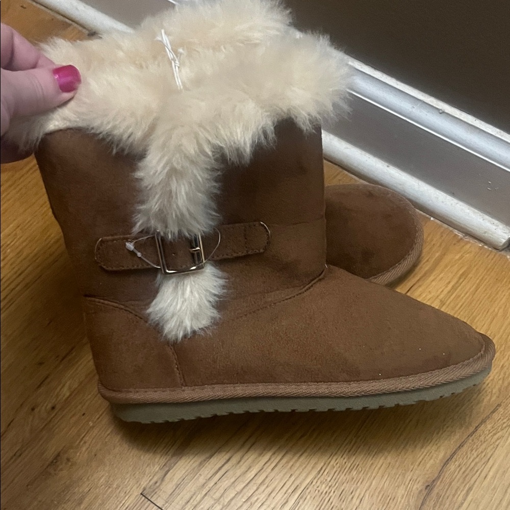 Cozy Brown Kids Boots with Faux Fur Trim